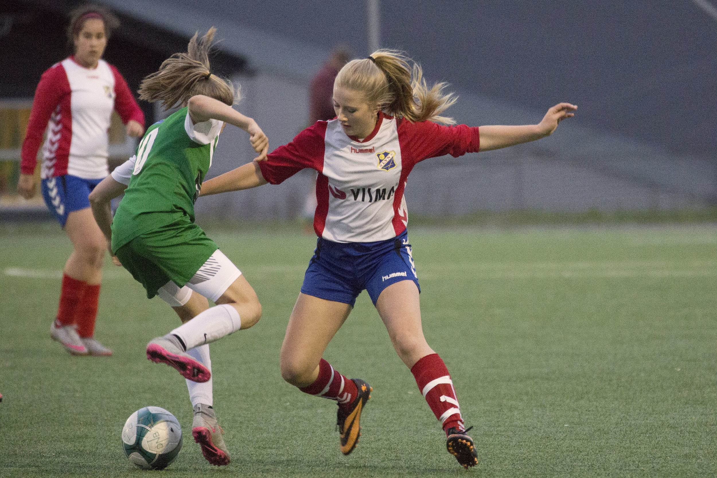 Bethine stanser motstander