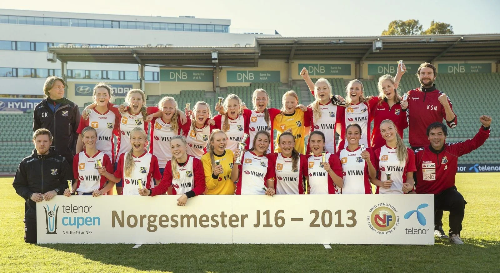 Eirik Bækkelund vant ikke NM i 16-årsklassen, men lillesøster Joanna Bækkelund ble Norgesmester to år senere, og har i senere tid nådd aldersbestemte landslag og er nå yngste kaptein i Toppserien for Kvinner. 