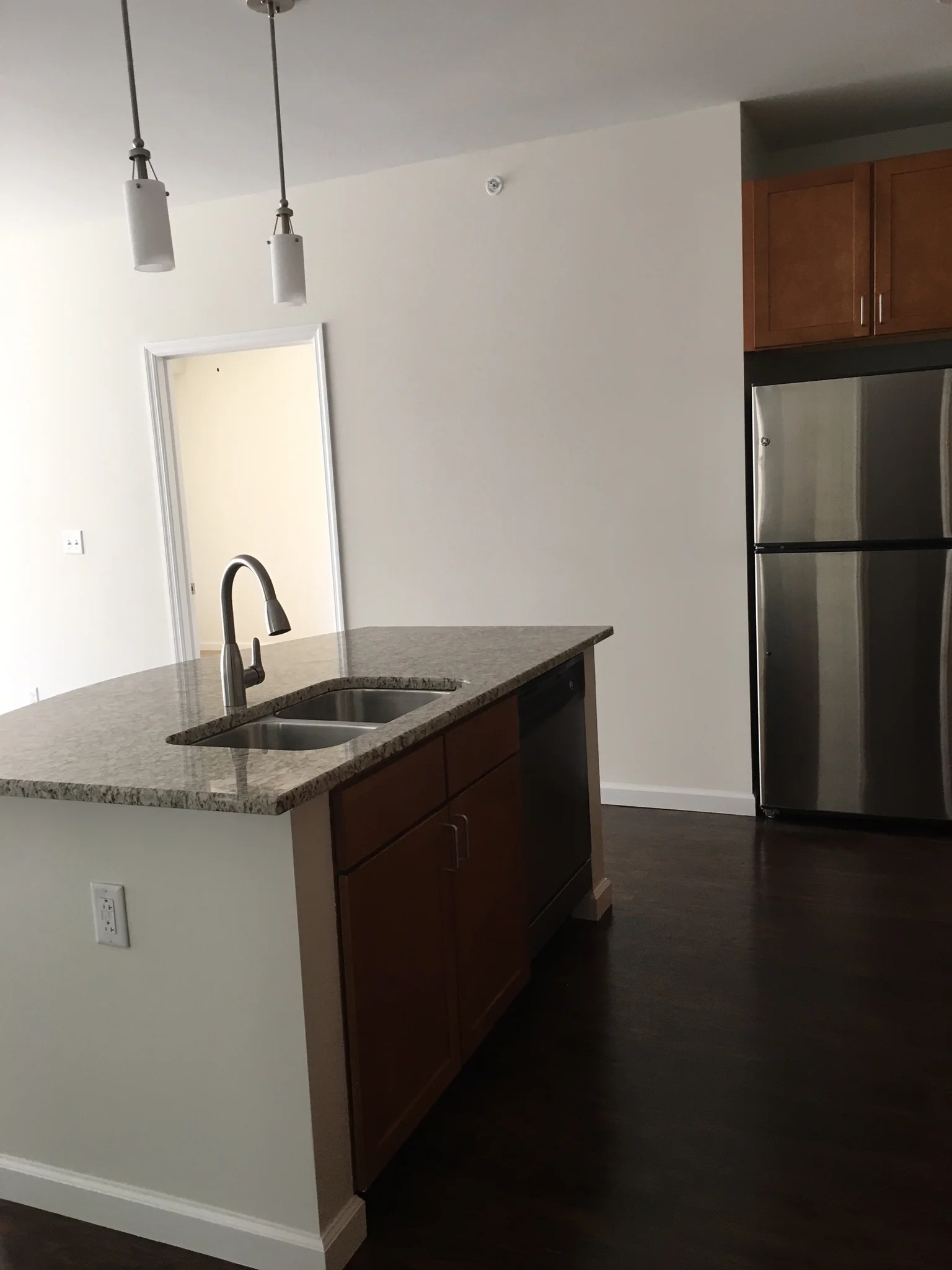 2-bedroom kitchen island.jpg