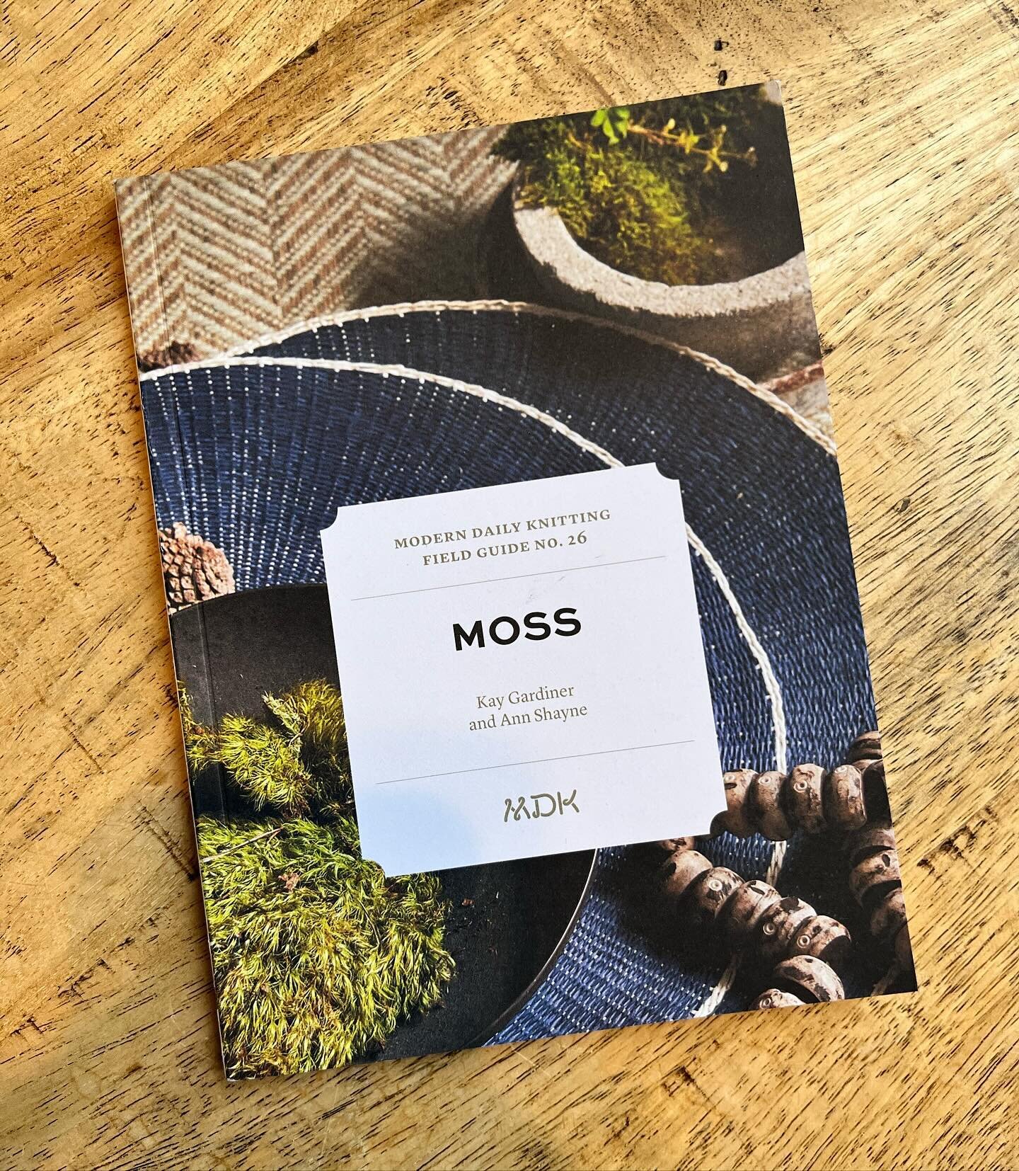 Happy #mdkfieldguide Friday everyone!

We know all our Lopi-loving friends will be especially delighted with this latest @modern.daily.knitting field guide: Moss 💚💚💚

Looking forward to cooking up some Lopi Fun soon!

#knitting #knittersofinstagra