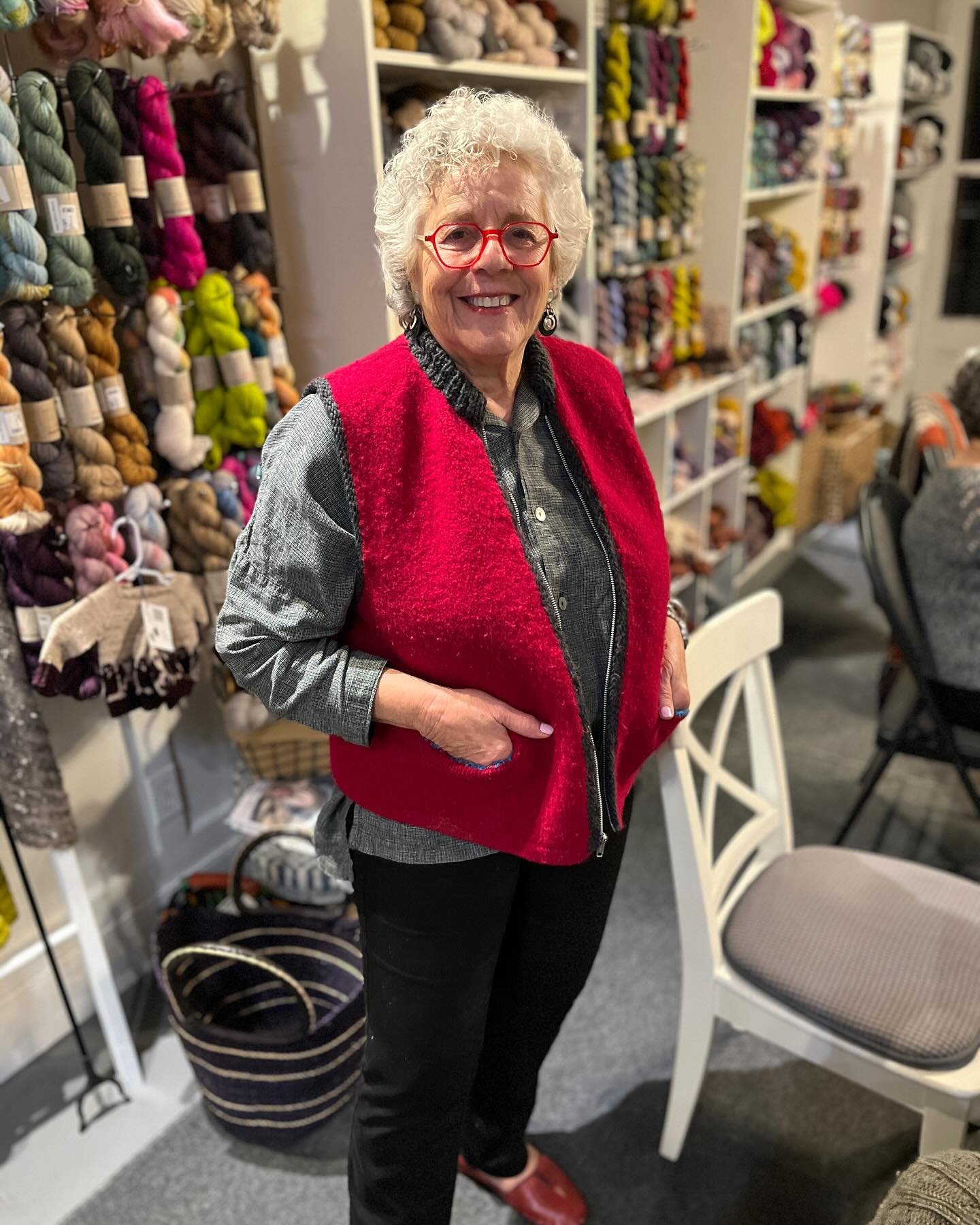 Join us for today&rsquo;s #fofriday fanfare featuring Barb and Elaine 🥳 💖✨

Barbara&rsquo;s vest - the Felted Vest - from the Felted Knits Book by Beverly Galeskas, yarned with @cascadeyarns #ecologicalwool 

And Elaine&rsquo;s stunning pink sweate