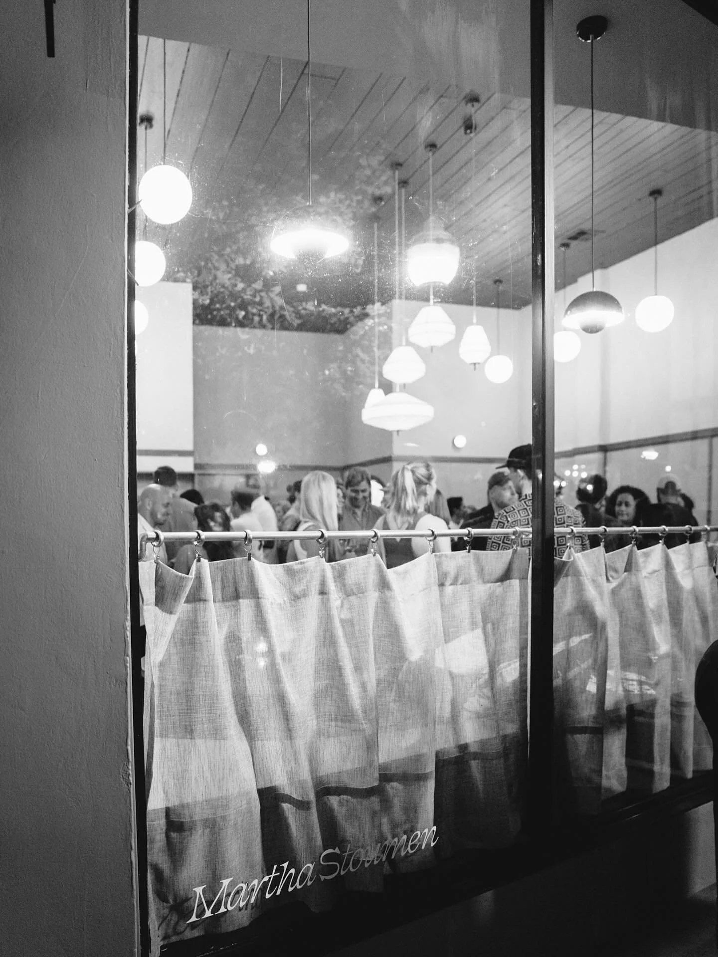 Curtains in action at @marthastoumen tasting room 🍷✨〰️

@mokumstudio fabric from the best @hewnsf 
📷 @elli_lauren