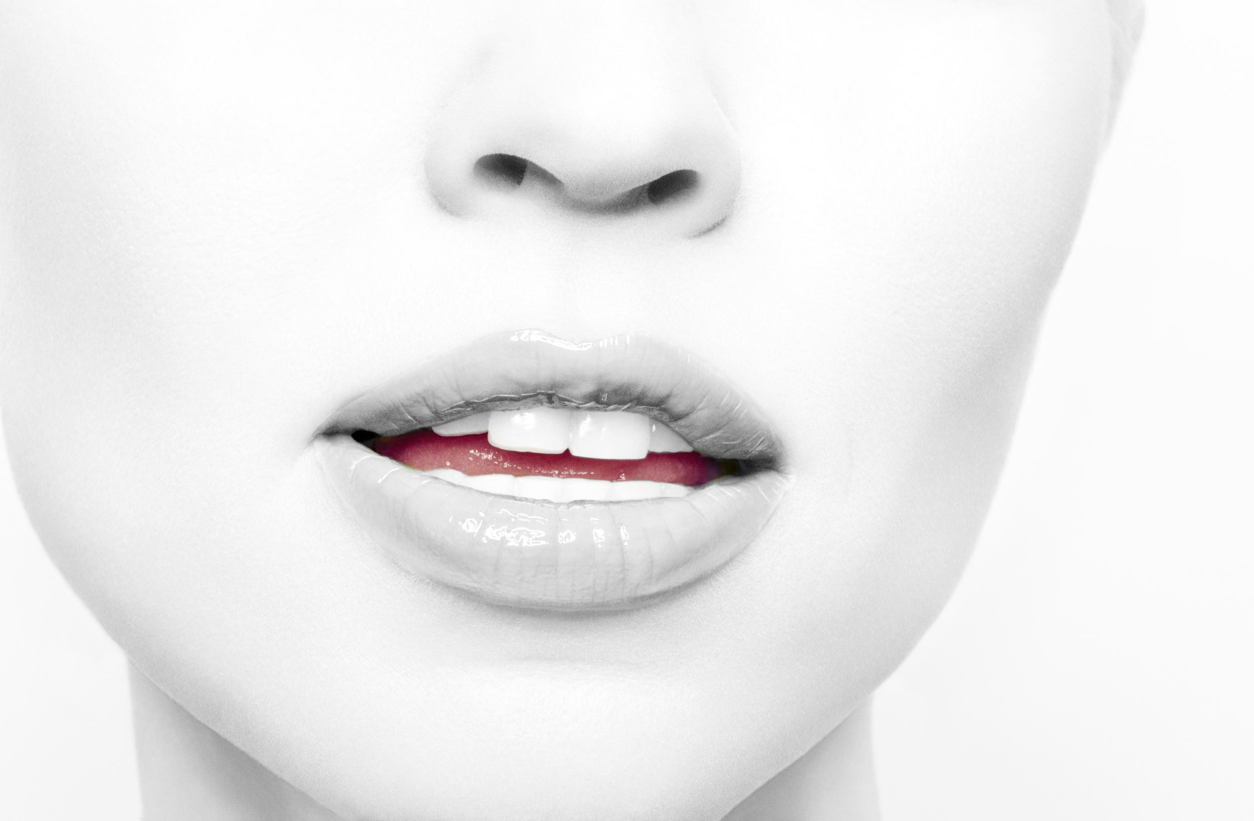 lips2_v1.jpg