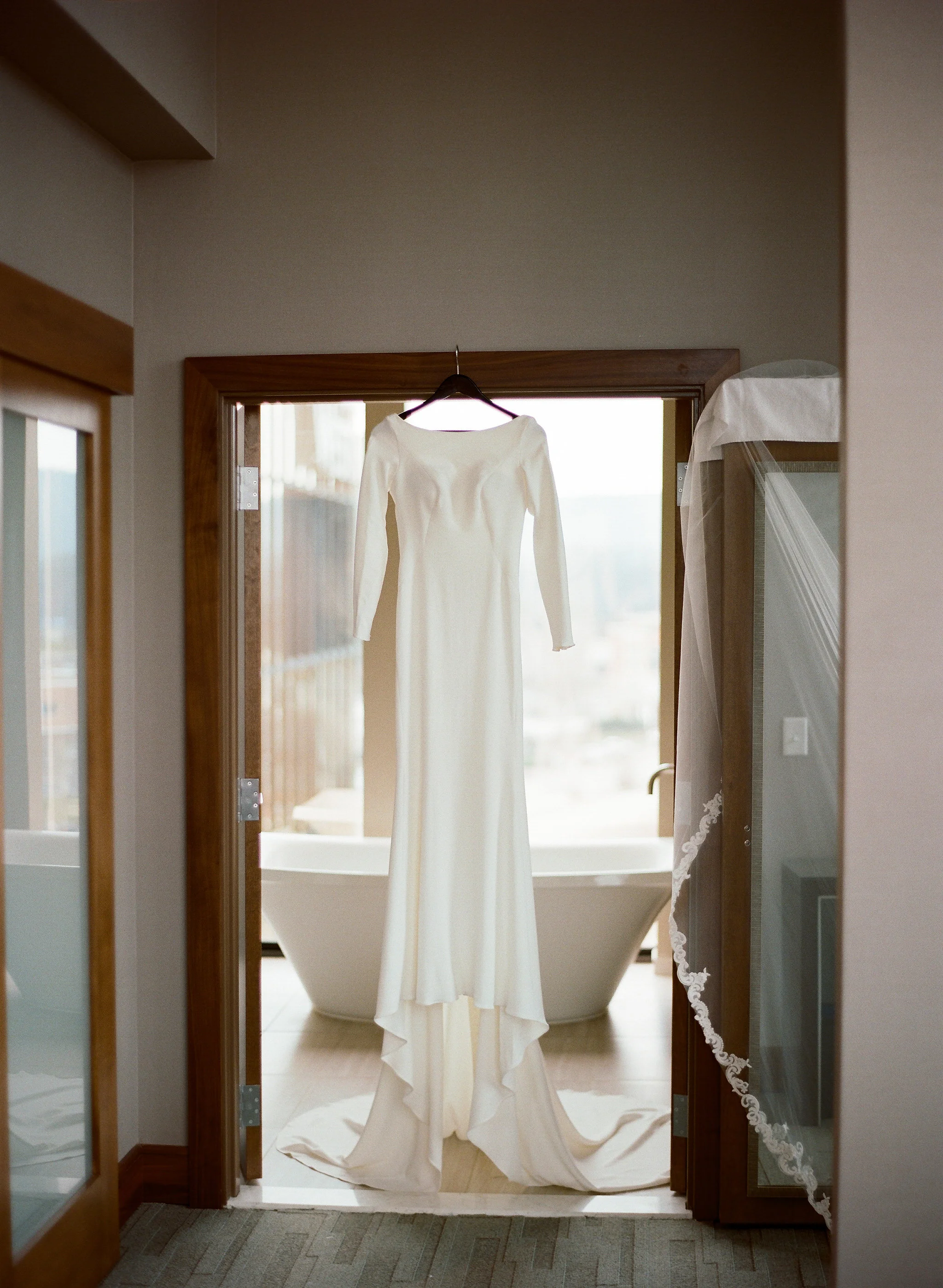BenjaminStaceyWedding_FILM-66.jpg