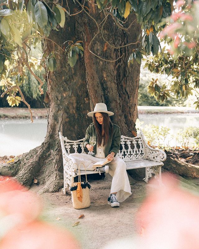 Happy Monday, everyone! I just wanted to take today and share some love for a good friend with incredible talent, endless kindness, contagious energy (and smile) and lots of love to give. @chloecleroux is a gem and if you don&rsquo;t know who she is,