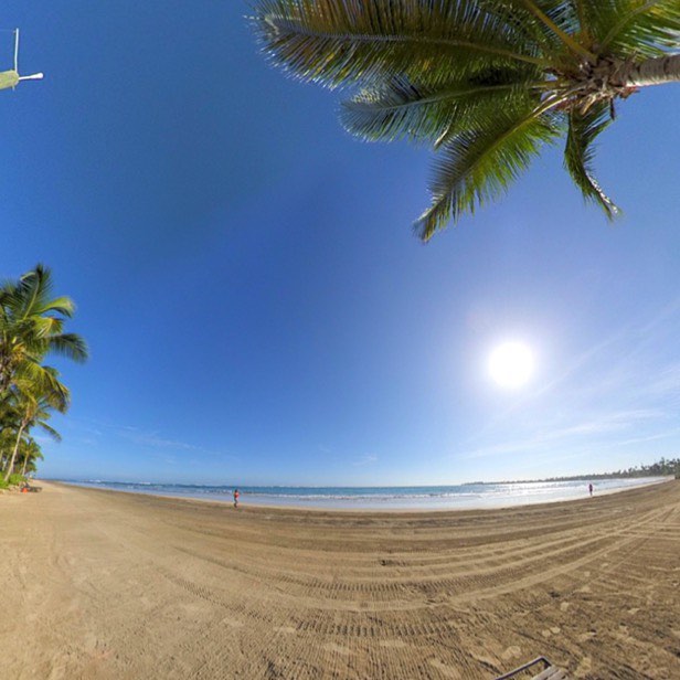 Another day. Not another beach. Once owned by Rockefeller, now welcoming the well traveled. Scroll for more โก๏ธ