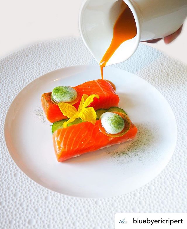 TRIP GIVEAWAY!
Visit the @visitcaymanislands and @aspentraveladvisors booth at the Aspen Food & Wine grand tasting tent to sign up for a FREE TRIP and @caymancookoutofficial 2020 exclusive offers (Hosted by @ericripert)!
๐๐ฉ๐ท. #๐ by @bluebyericripert KING SALMON
Baked Salmon, Pickled Cucumber, Yoghurt, Indian Spiced Jus.