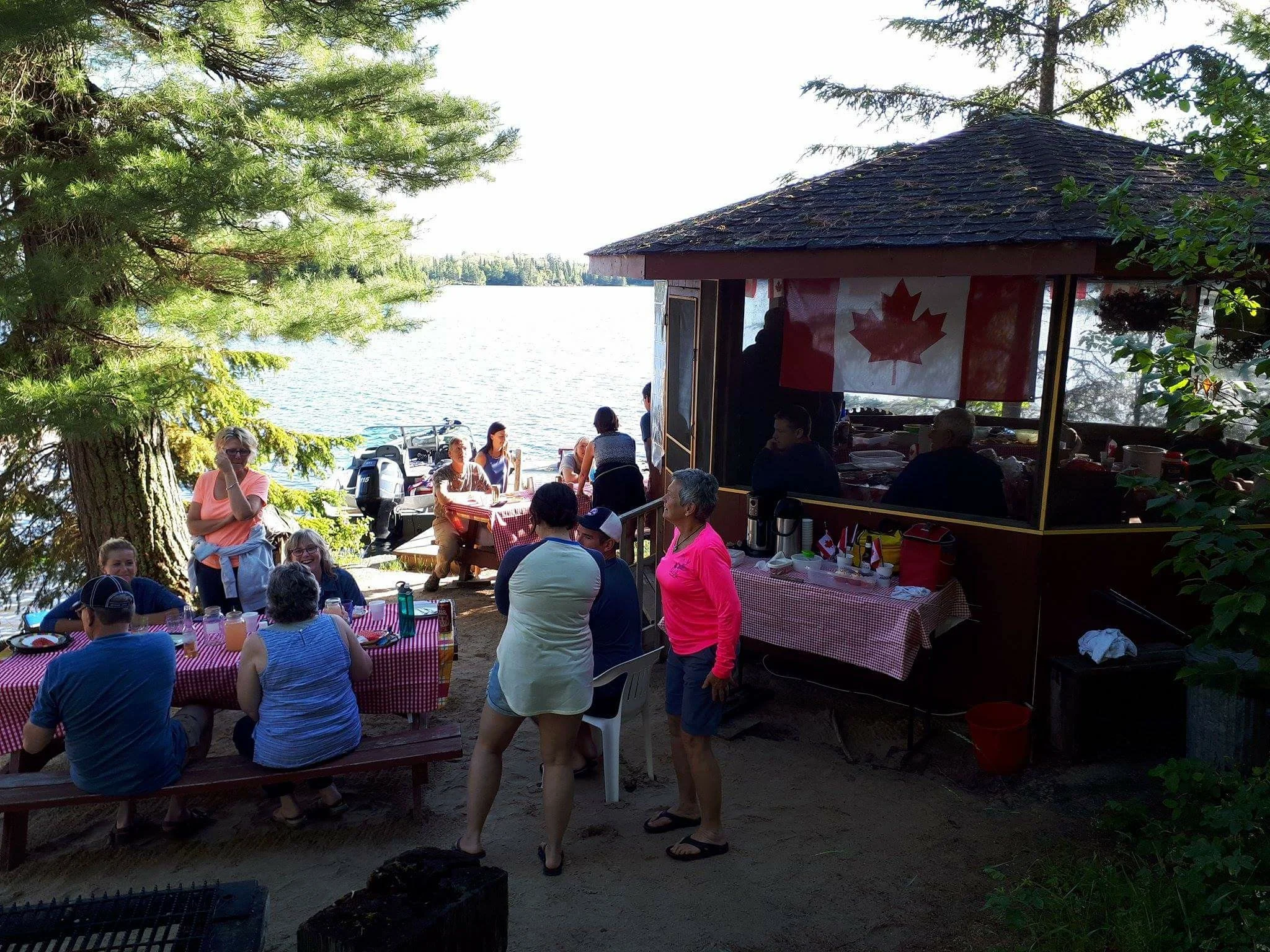  Good food, good friends... a nice celebration of Canada's 150th.