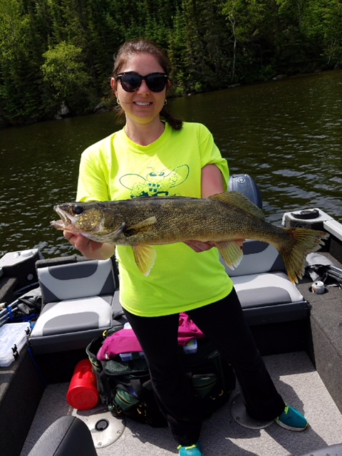  Shawna's beautiful walleye!!