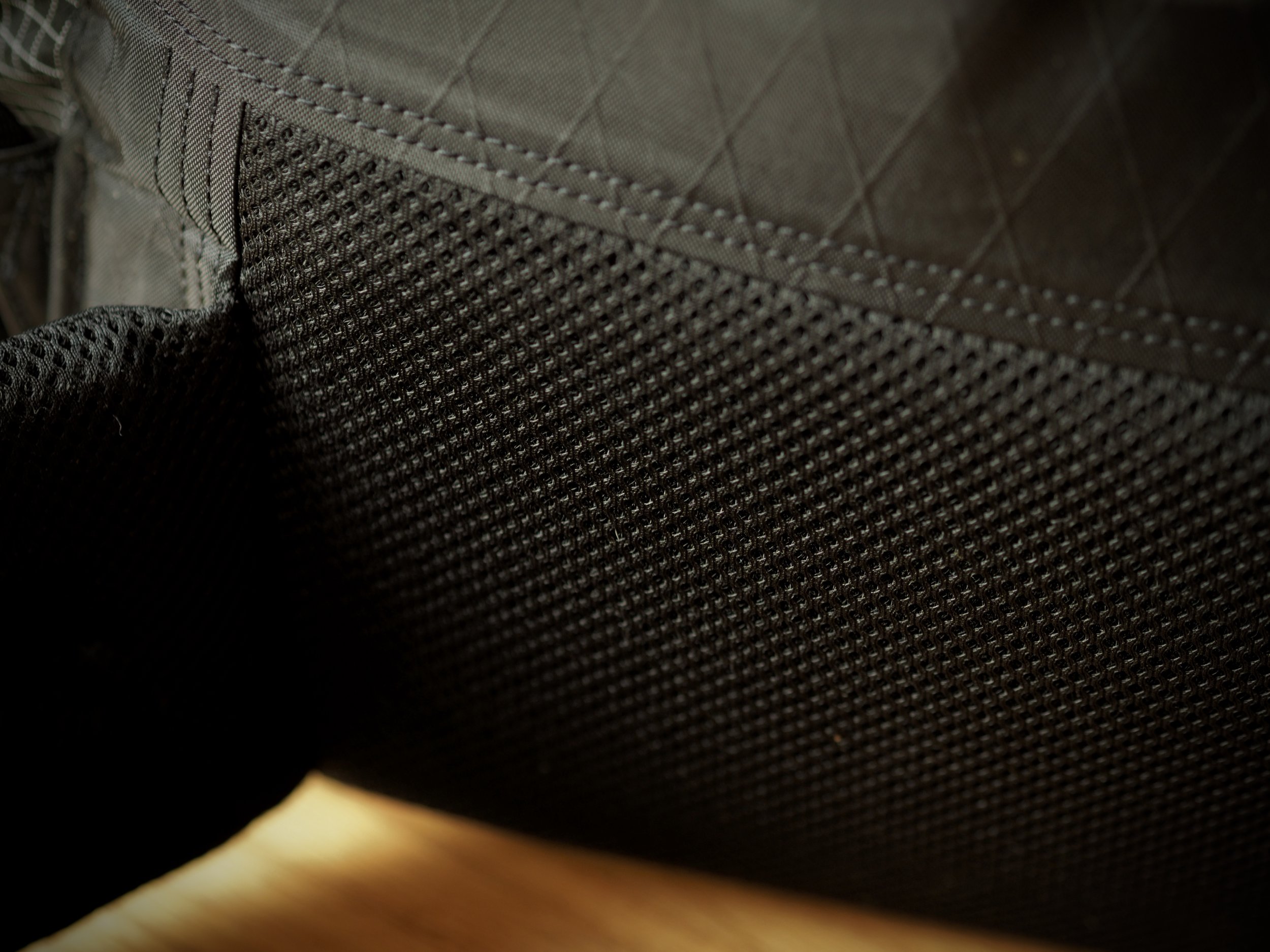 Details on the lumbar region. Nice and comfy.