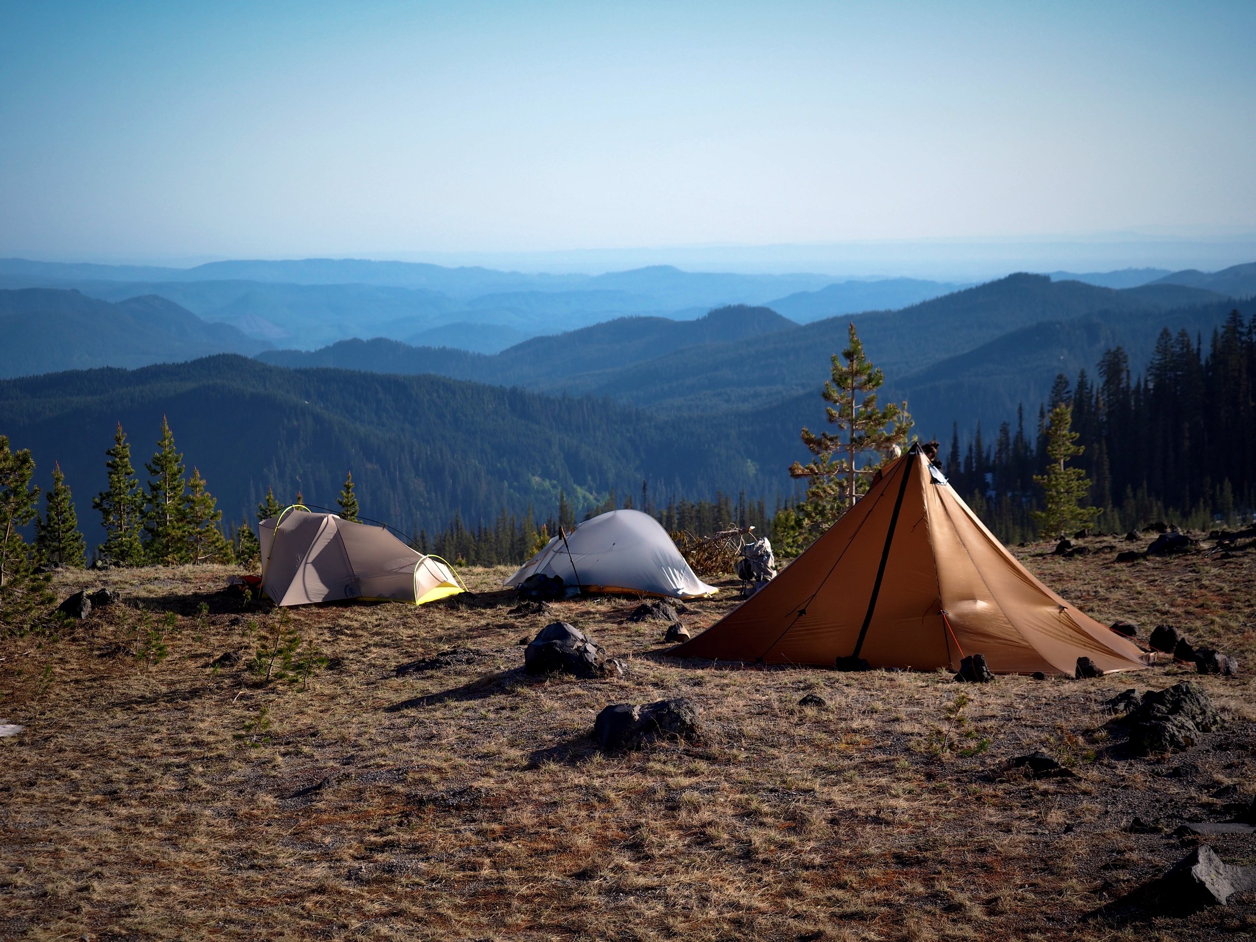 Floorless vs. Floored Shelters for Backpack Hunters By Land