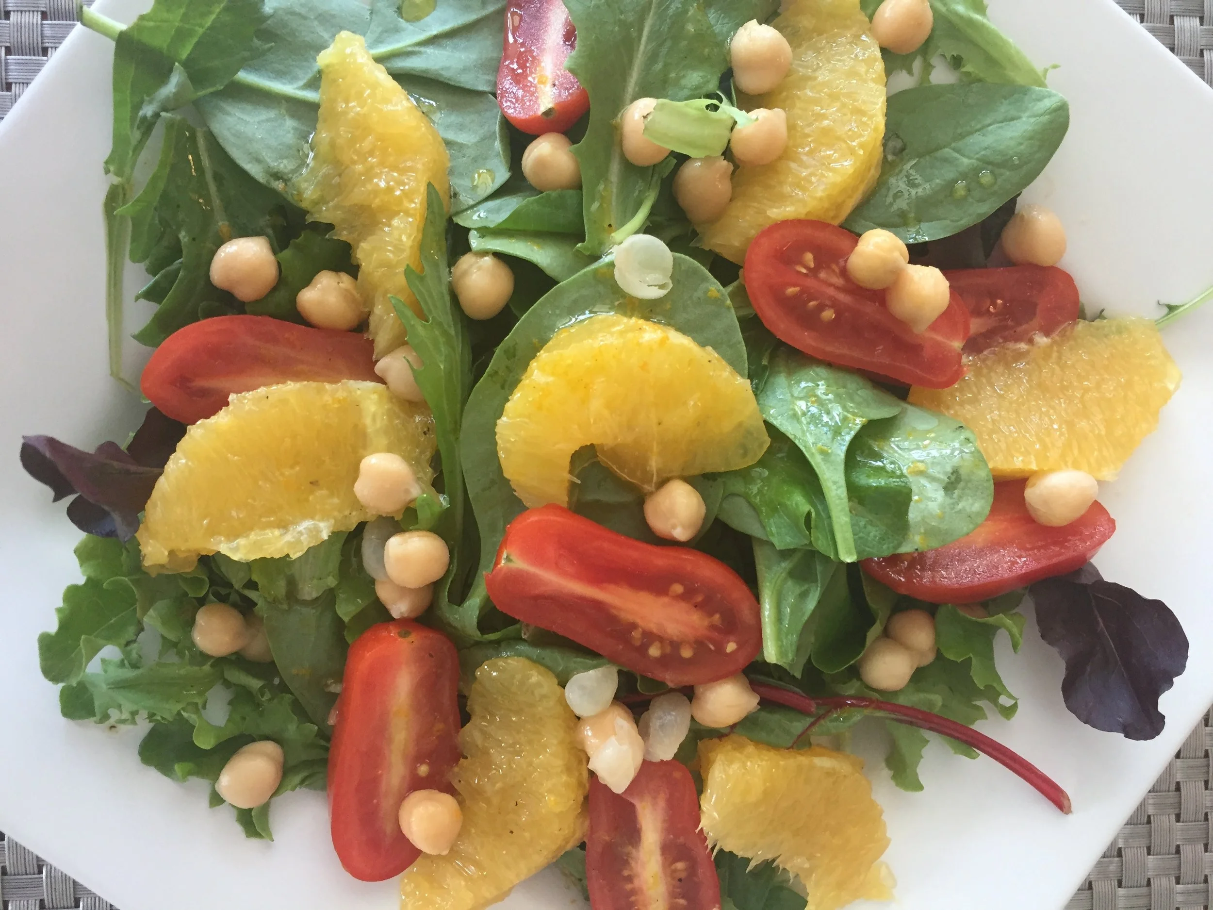 Ensalada de Garbanzos, Tomate y Naranja - Chickpea, Tomato and Orange Salad