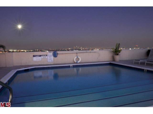 838 pool.jpg
