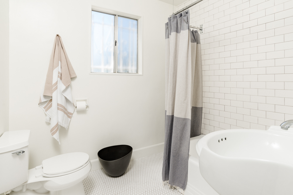 1661W35th-0017-web.jpg