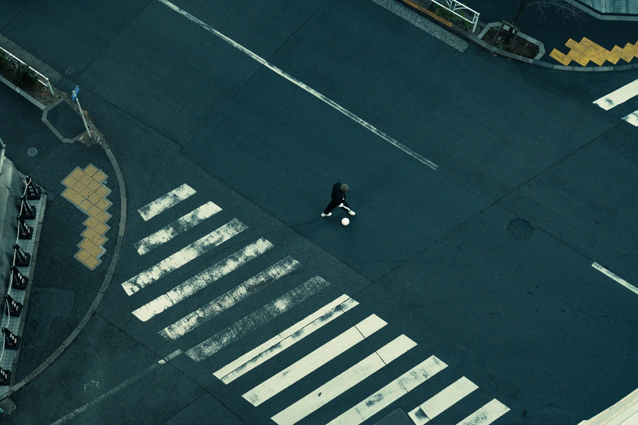 Nike Tokyo-24 copy.jpg