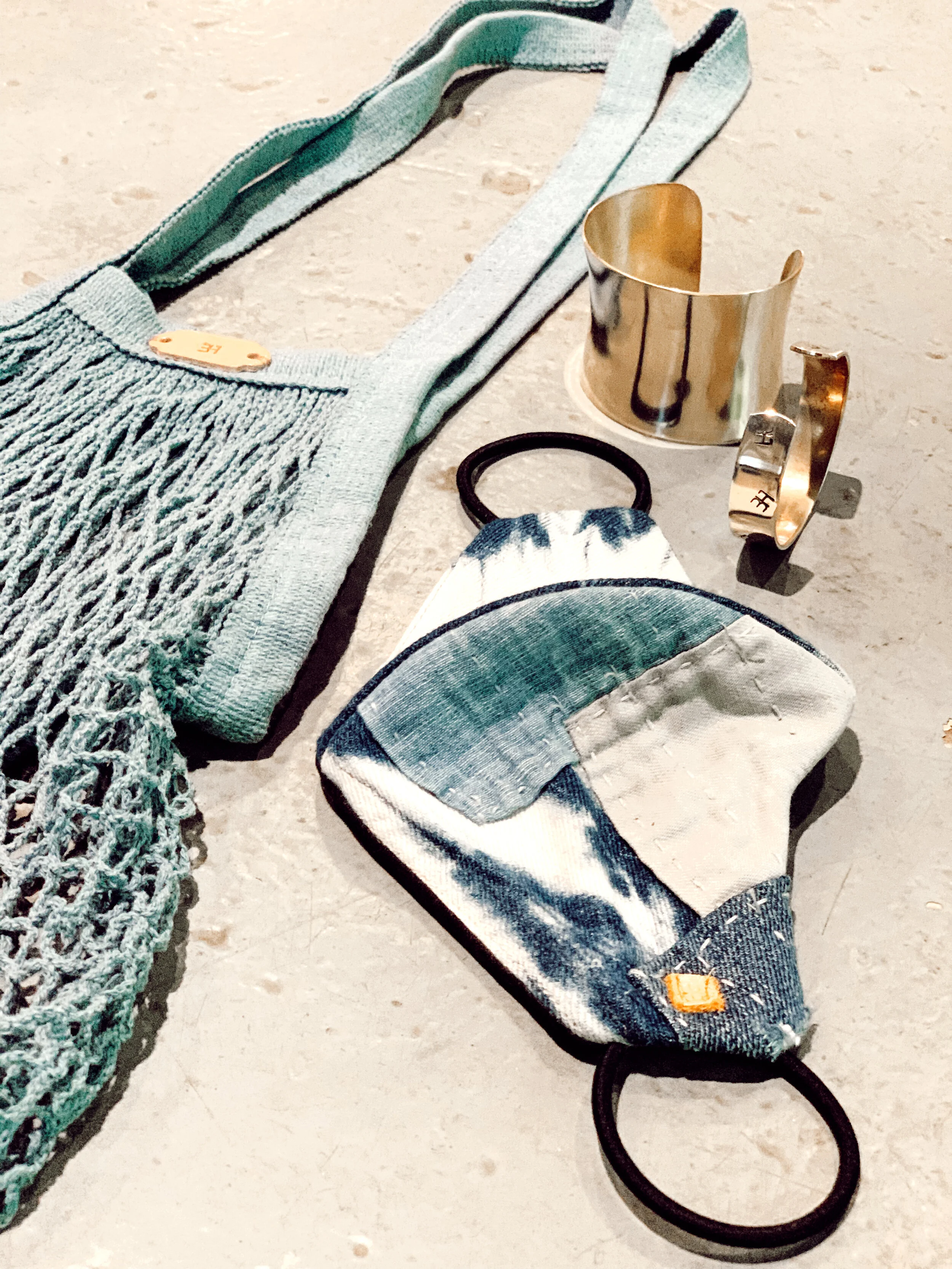 7F06A7DF-C7F6-4B7B-8C78-89B1E82E3E73