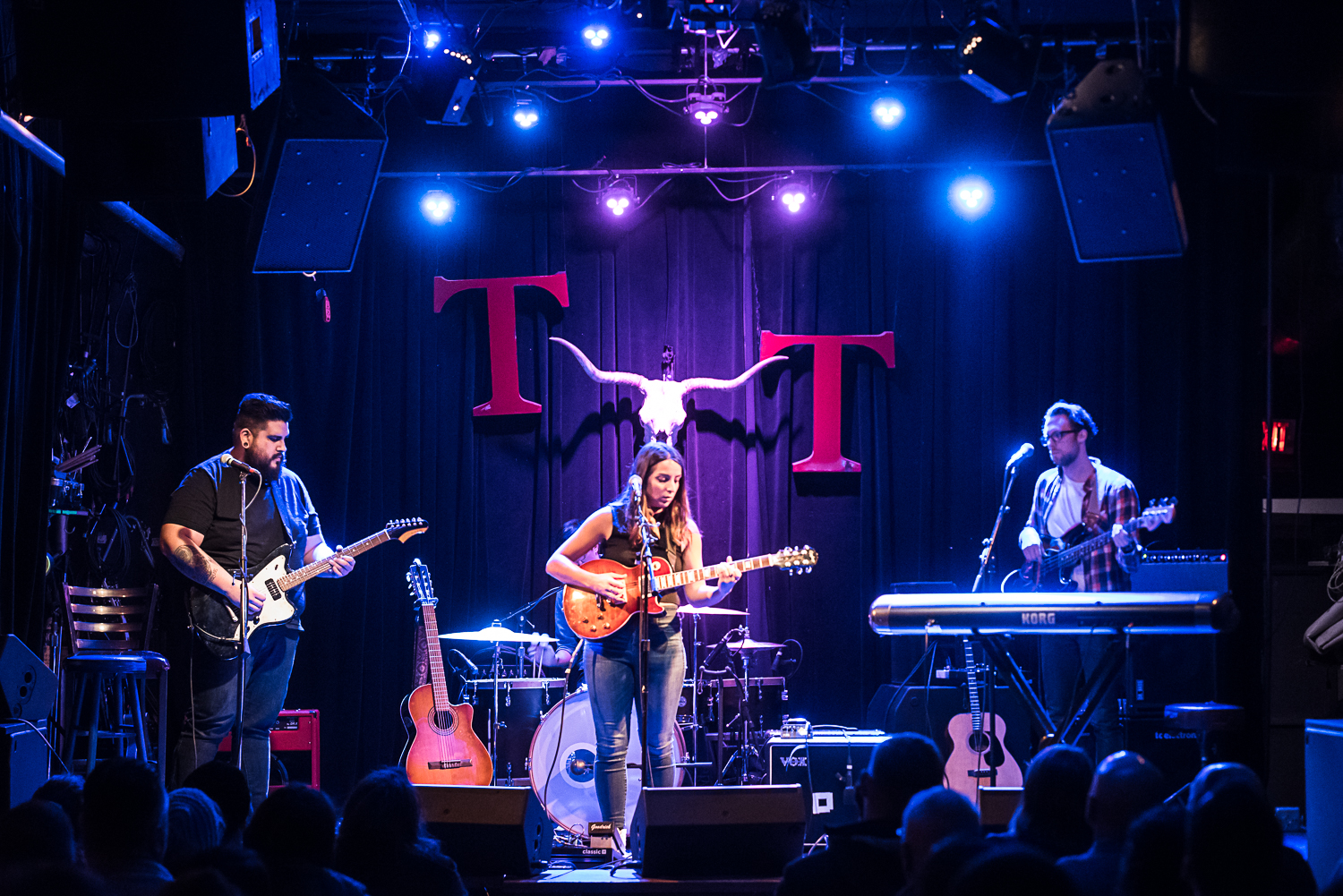 kathleen murray l 1-27-2019 l tractor tavern-8387.jpg