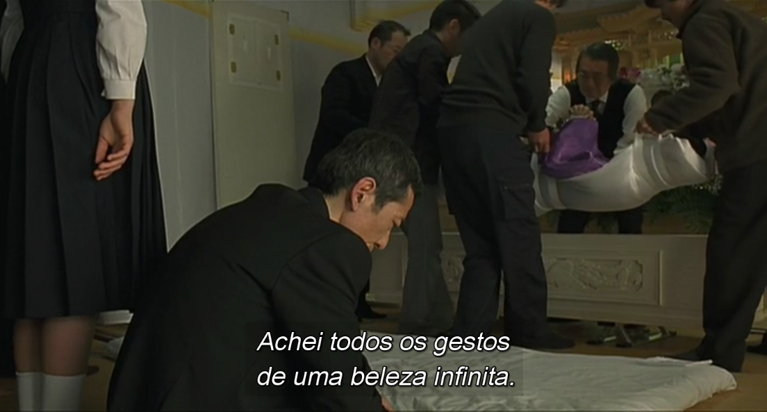 No Japão, a tradicional cerimônia de Noukan, de colocar o cadáver no caixão, já foi feita por familiares e hoje é um serviço terceirizado e impessoal. Para os mais velhos, as pessoas se distanciaram de tal forma da morte que, ao se esquecerem de que é um acontecimento natural, passam a ter repulsa até das pessoas que trabalham com ela, como no caso do filme A Partida — de onde essa cena delicada foi extraída.