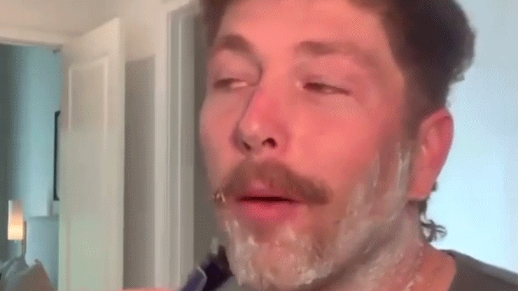 04_Chris_05.gif