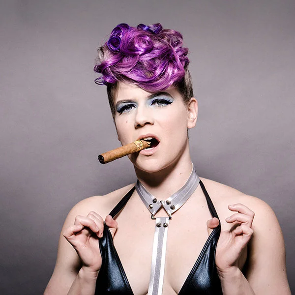 Rachel Lark - The Unicorn Song | Editor