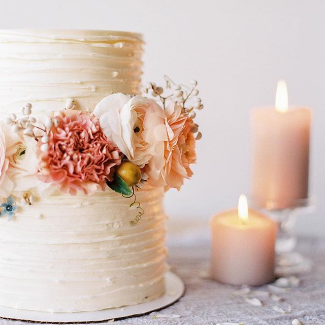 These ladies know how to make a cake look good!

RepostBy @reneehphoto: &quot;Up on @stylemepretty front page today with this gorgeous spring editorial. Nothing like a bright and romantic palette to get you ready for the season!
&bull;
Planning @adri