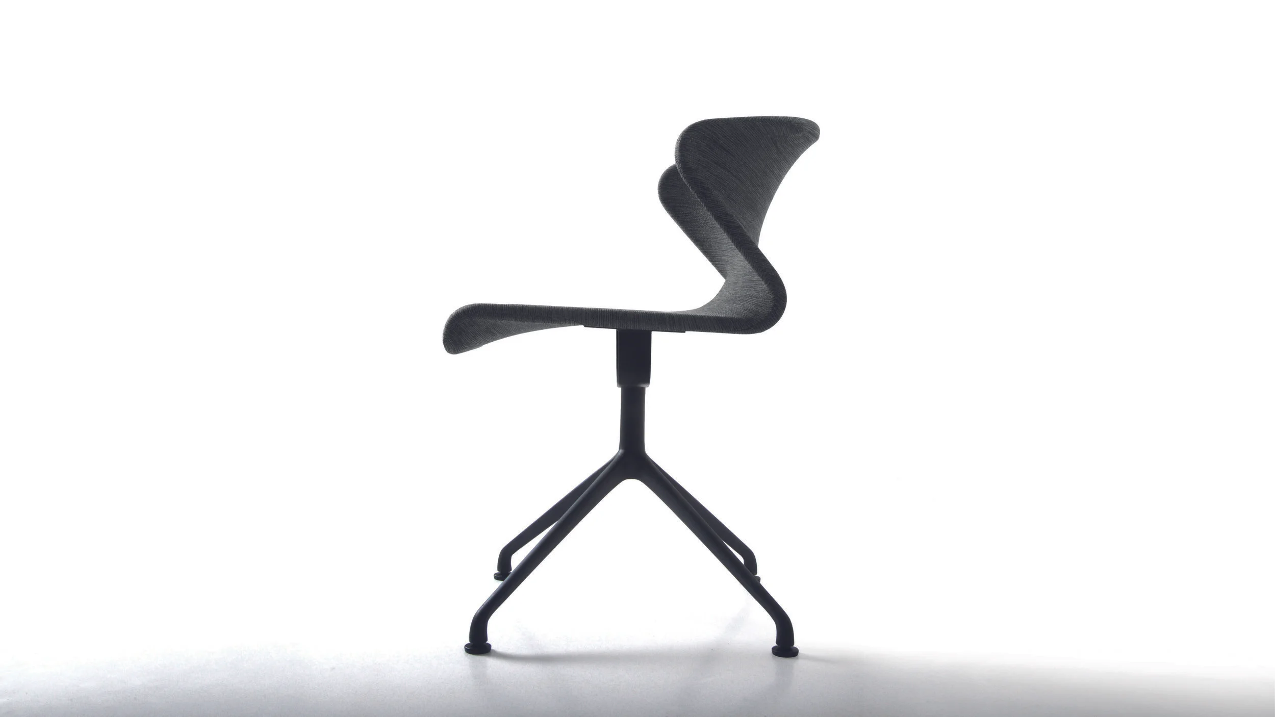 OBJEKTEN_FABRIC_Berteau_ObjektenSystems_FabricChair_GreyMelange_03.jpg