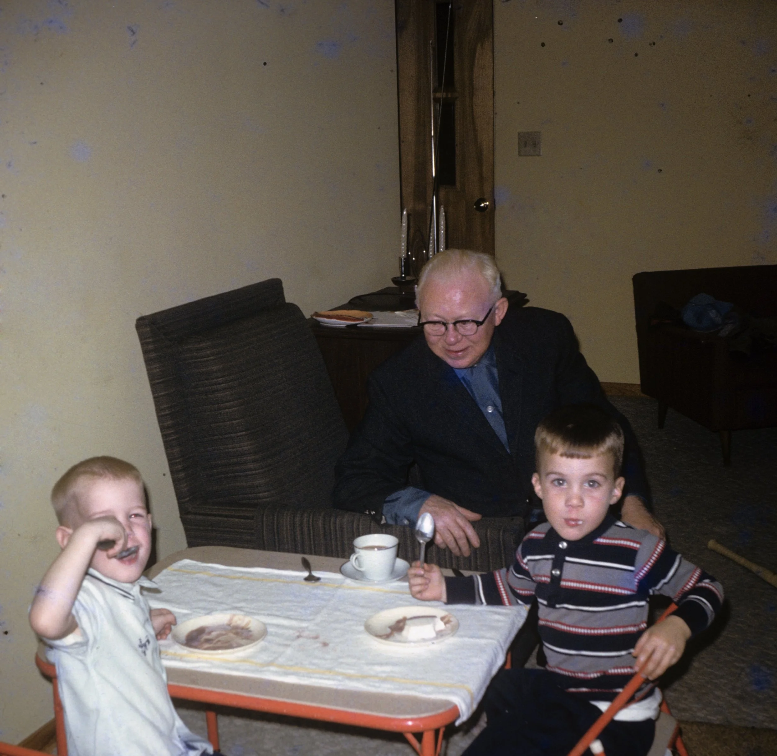 1966_Family_02_007.JPG