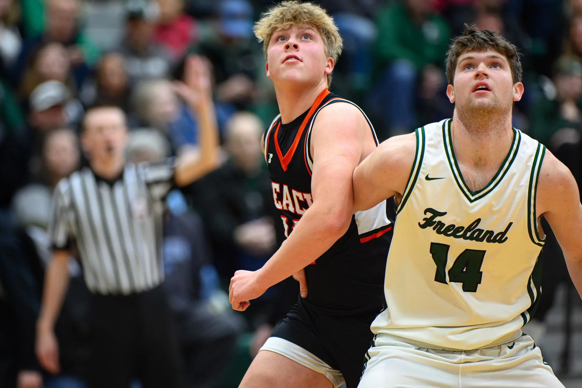 LOW RESOLUTION HARBOR BEACH BASKETBALL 26-17.jpg