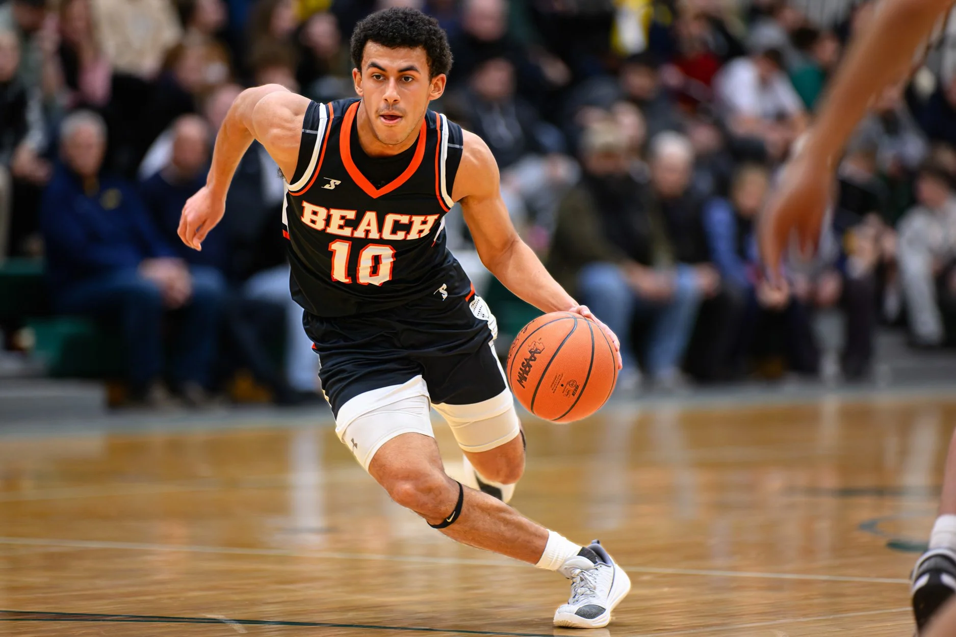 LOW RESOLUTION HARBOR BEACH BASKETBALL 26-20.jpg