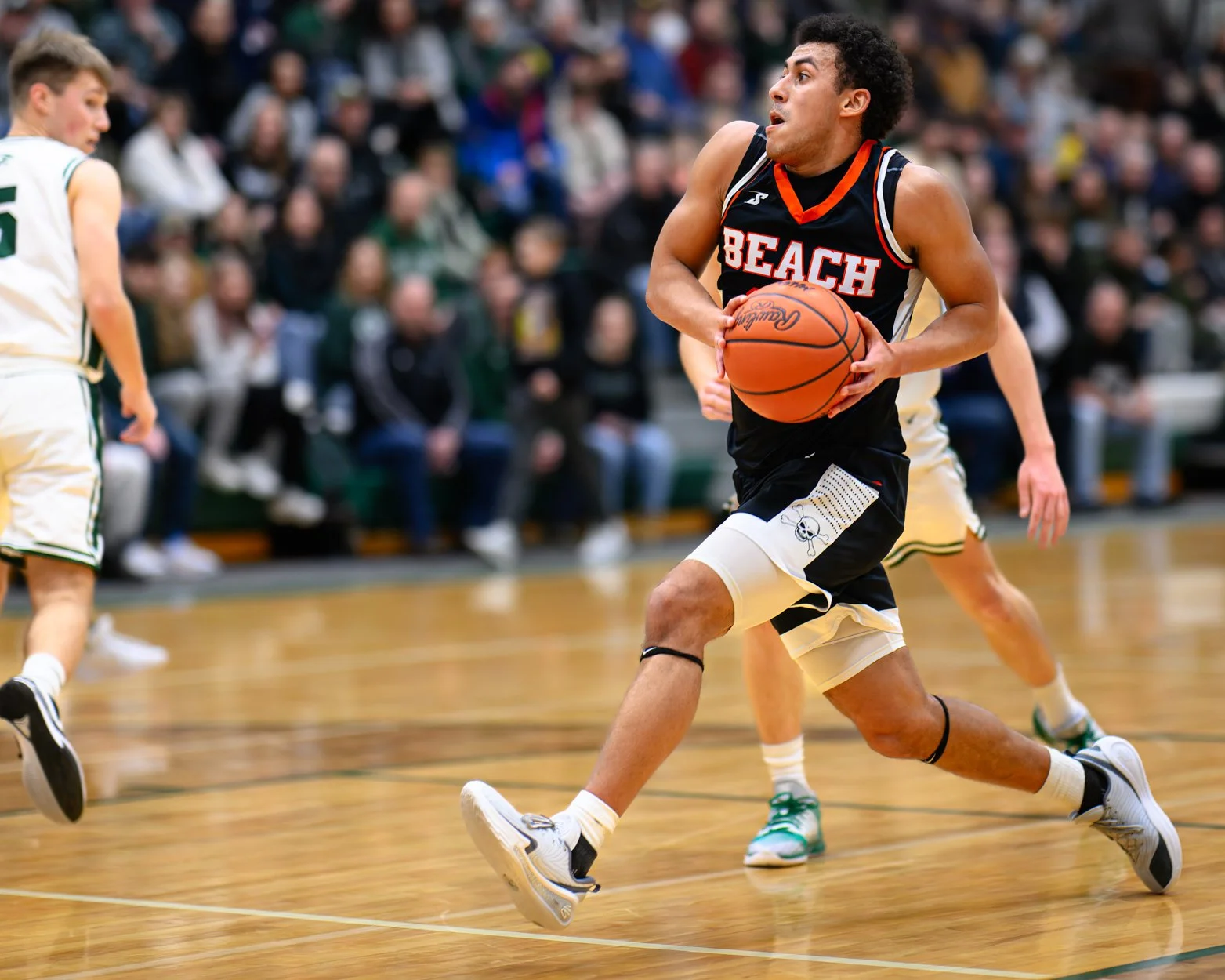 LOW RESOLUTION HARBOR BEACH BASKETBALL 26-24.jpg