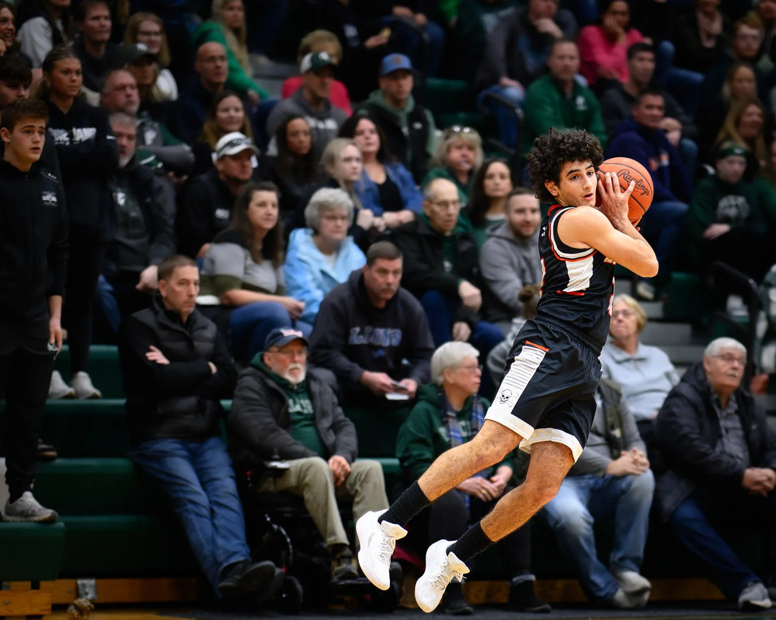 LOW RESOLUTION HARBOR BEACH BASKETBALL 26-26.jpg