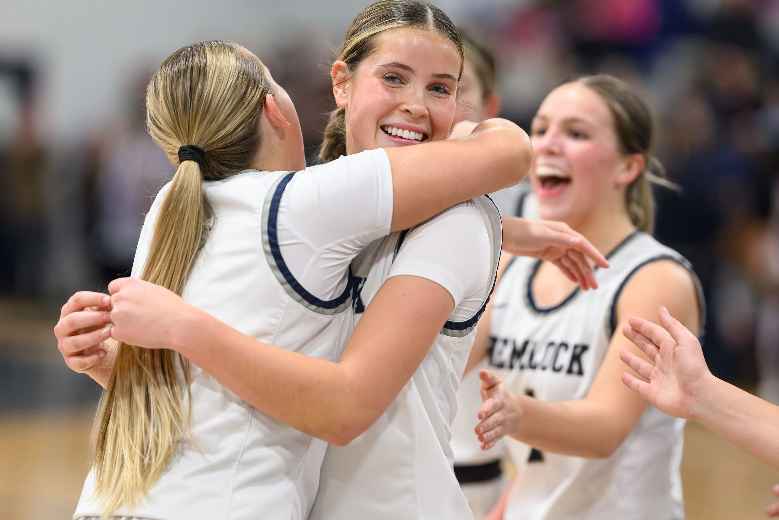 a-1000th CAREER POINT VICTORIA HAUFFE-1.jpg