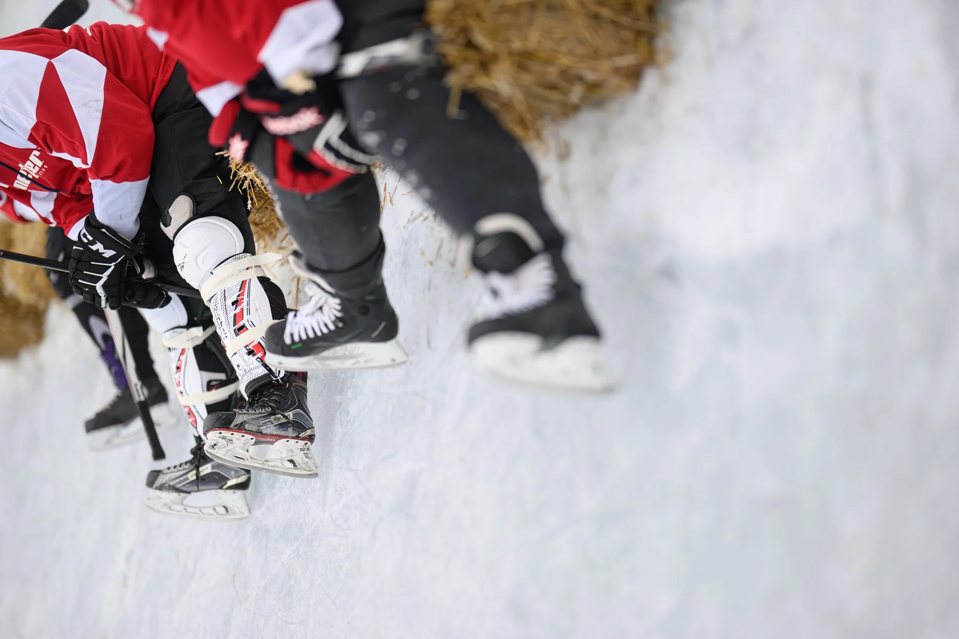 LOW RES POND HOCKEY-41.jpg
