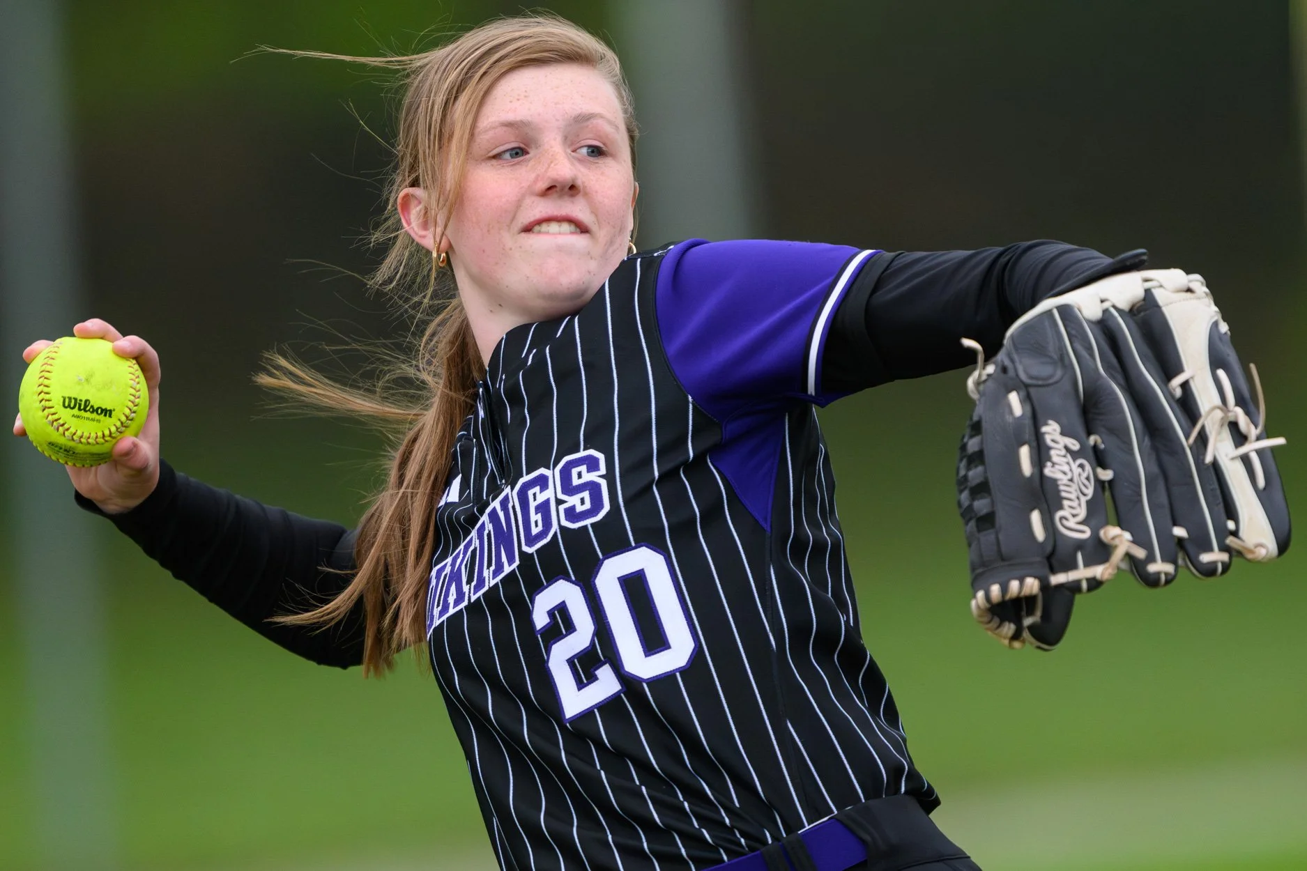 low res SV softball 26-1-11.jpg