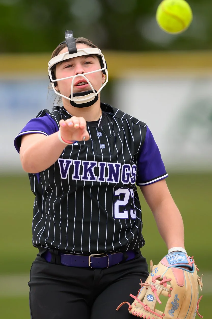 low res SV softball 26-1-25.jpg