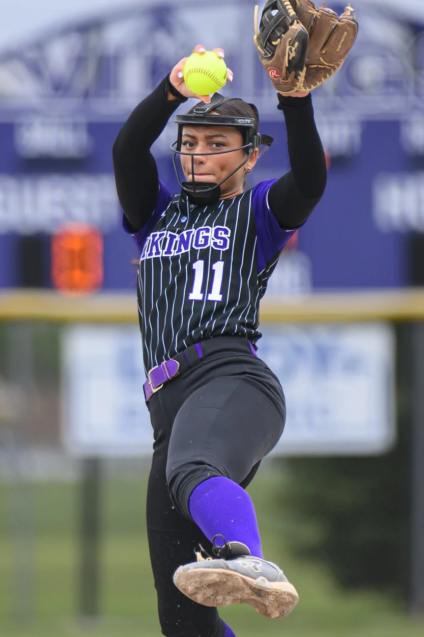2 low res SV softball 26-1-3.jpg