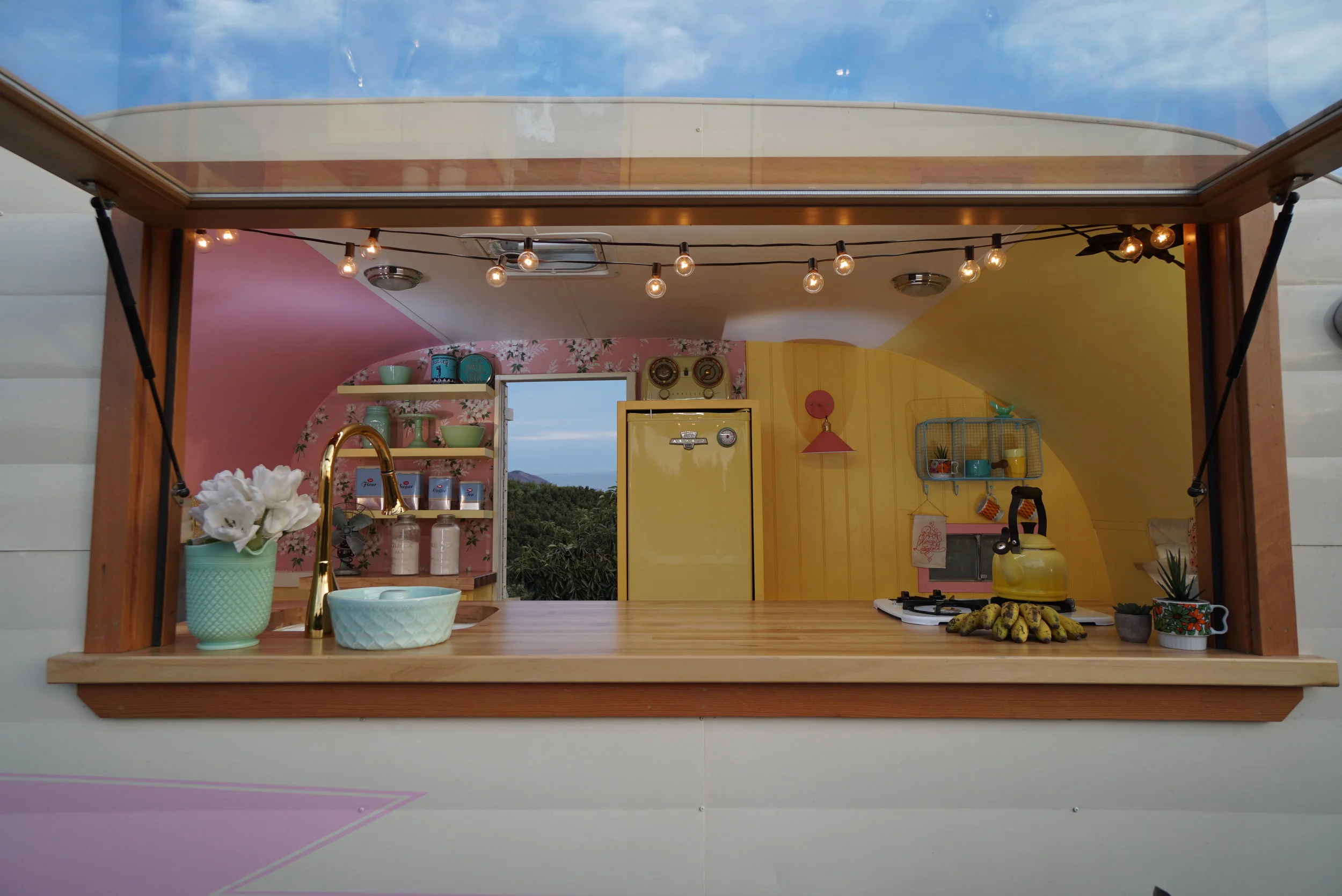 The Sweet Side of Life with Raiza Costa