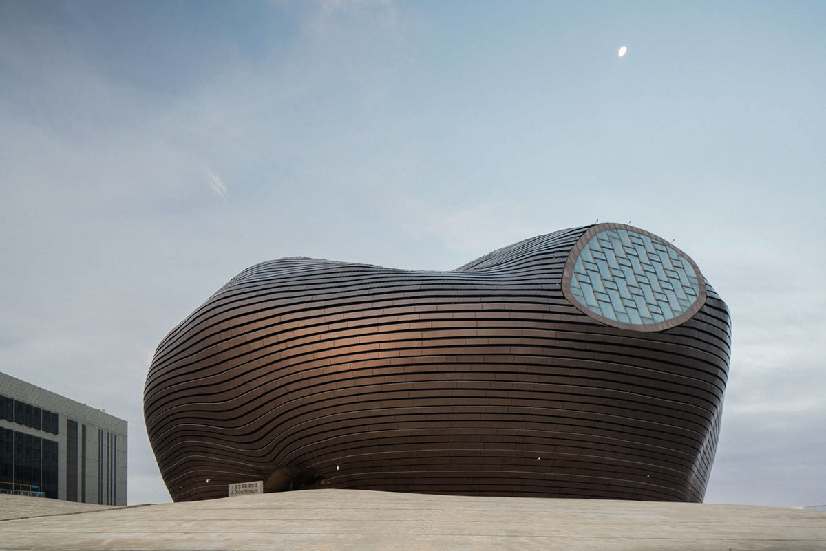 Raphael Olivier, "Ordos-A Failed Utopia"