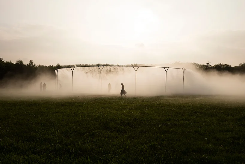 olafur-eliasson-versailles-fog-assembly-02.jpg