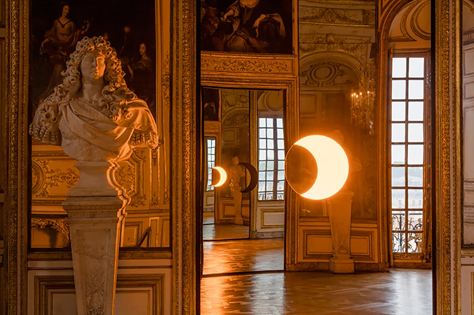olafur-eliasson-versailles-deep-mirror-yellow-e-black.jpg