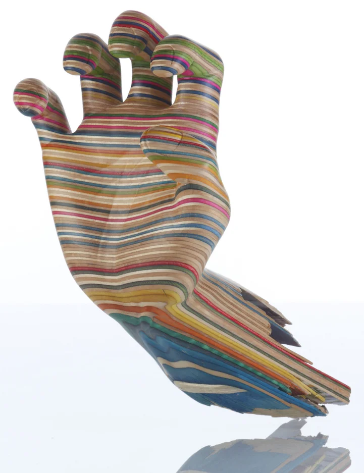haroshi-sculture-skatebord-02.jpg