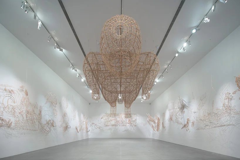 Ai Weiwei porta a Chateau la Coste centinaia di figure costruite come fossero aquiloni tradizionali cinesi