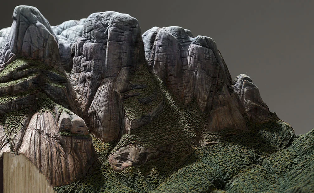 guy-laramee-sculture-di-libri-06