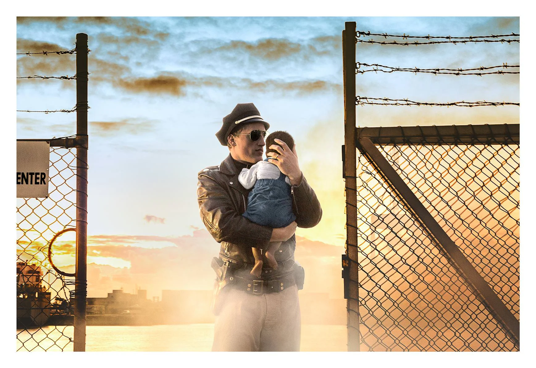 Tracey Moffatt, Cop and Baby (Passage Series)