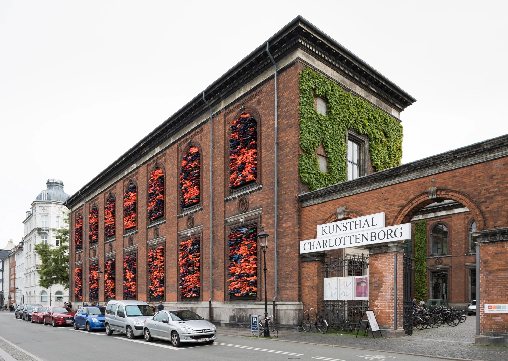 Ai Weiwei, "Soleil Levant", 2017. Installation view, Kunsthal Charlottenborg, 2017. Courtesy of the artist. Photo by David Stjernholm