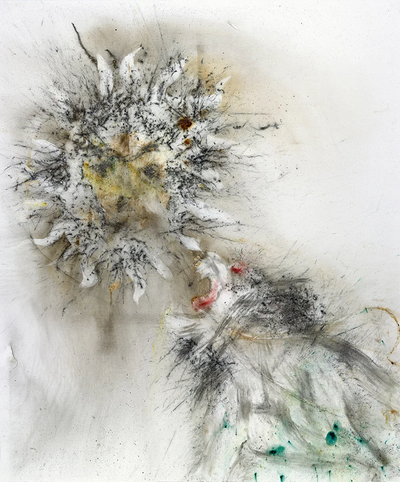 ‘alchemist’, cai guo-qiang, polvere da sparo su tela, 240 x 200 cm, 2017;&nbsp;courtesy © museo nacional del prado