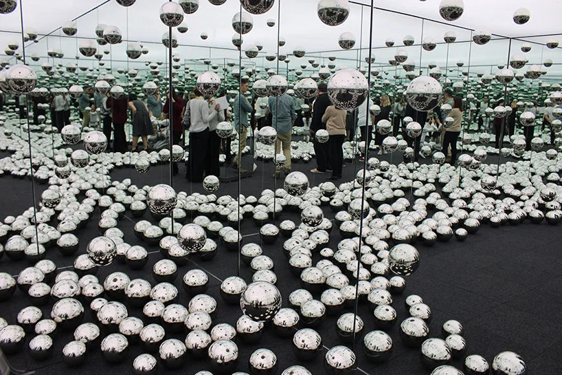 yayoi kusama, infinity mirror room- let’s survive forever; festival of life, david zwirner,image © designboom&nbsp;