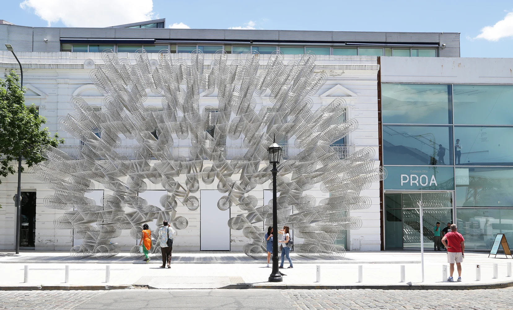 Ai Weiwei. Forever Bicycles, 2017; 1254 biciclette in metallo 950 x 1600 x 290 cm. photo: Gian Paolo Minelli.