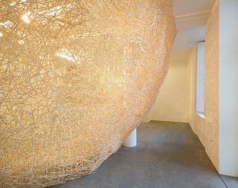 the nest, 2017 | bastoncini, colla | dimensioni variabili