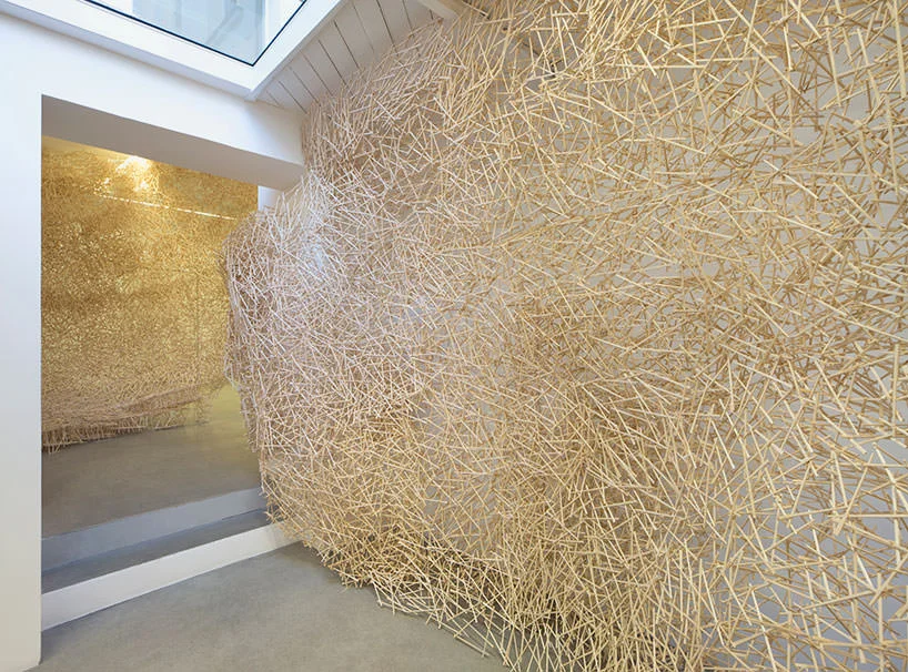 the nest, 2017 | bastoncini, colla | dimensioni variabili